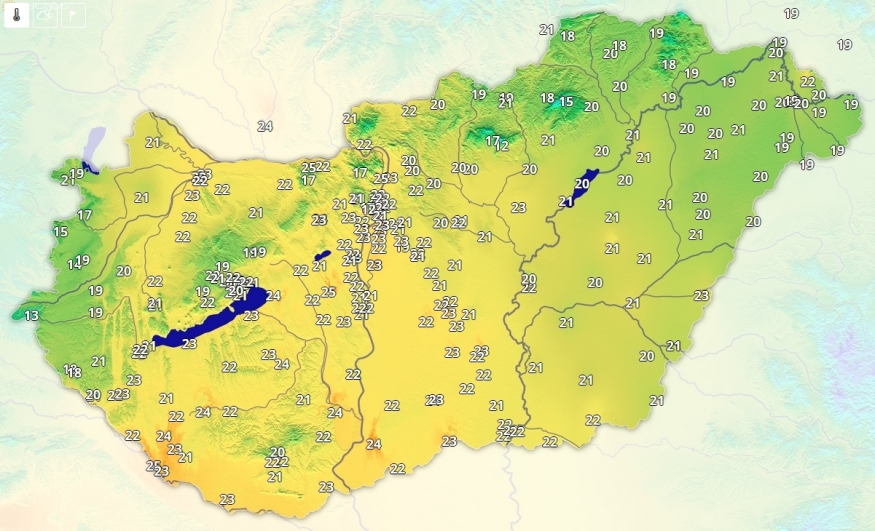 Az ország nagy részén kellemesen meleg az idő, többnyire 20 fok felett a hőmérséklet