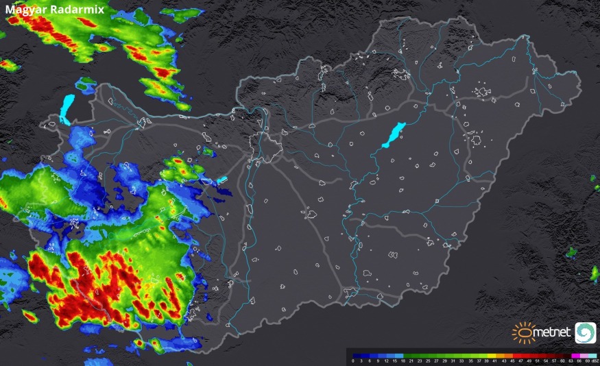 Főleg délnyugaton voltak az elmúlt órákban záporok, zivatarok