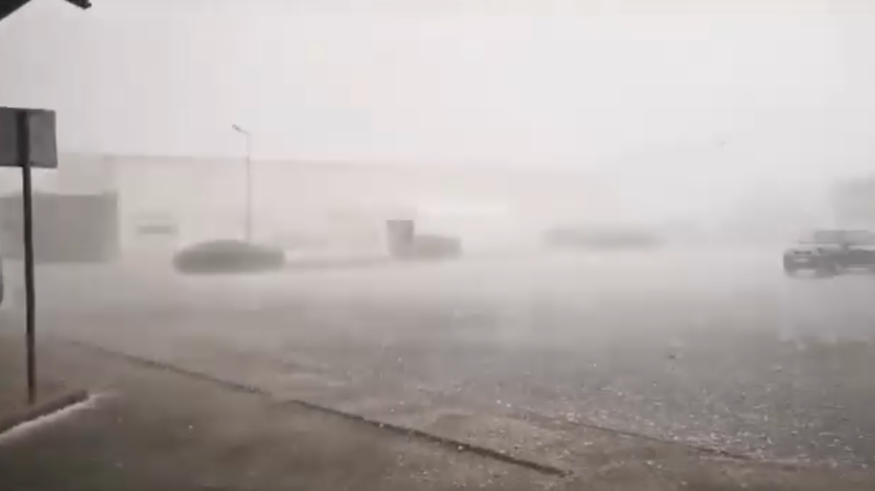 Brutális légzuhatag volt jégesővel Ebesen!!! 