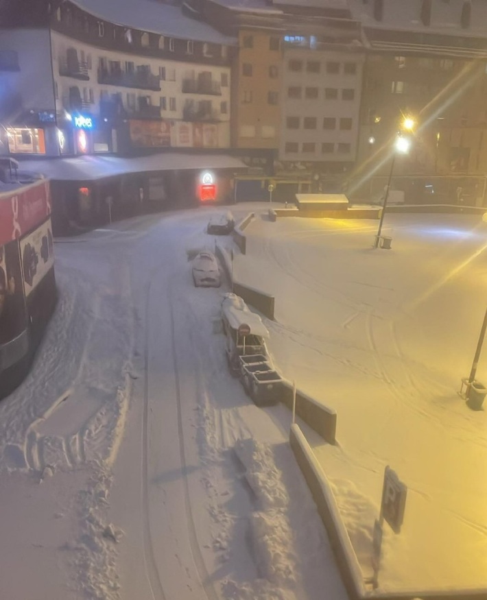 A Pireneusokban még tartja magát a tél.