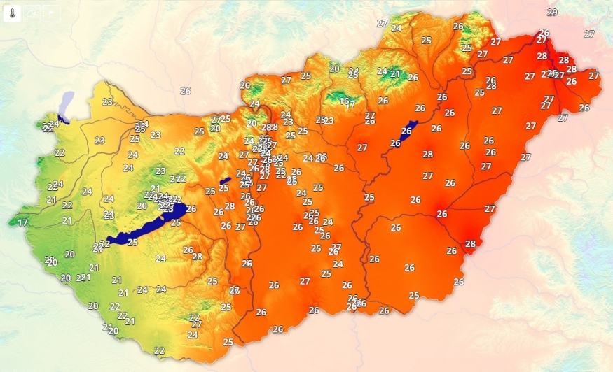 Az ország nagy részén nyárias meleg, de nyugaton hűvösebb